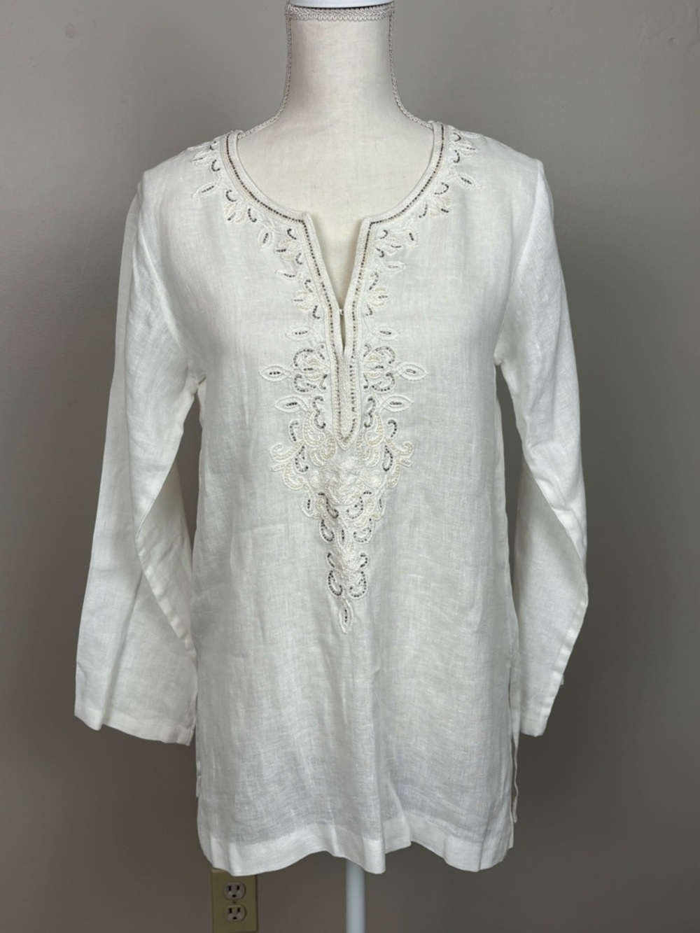 Bella Tu X Jeanne D X‎ Gopi Vaid Top Size 8 White Embroidered Linen Beaded Tunic